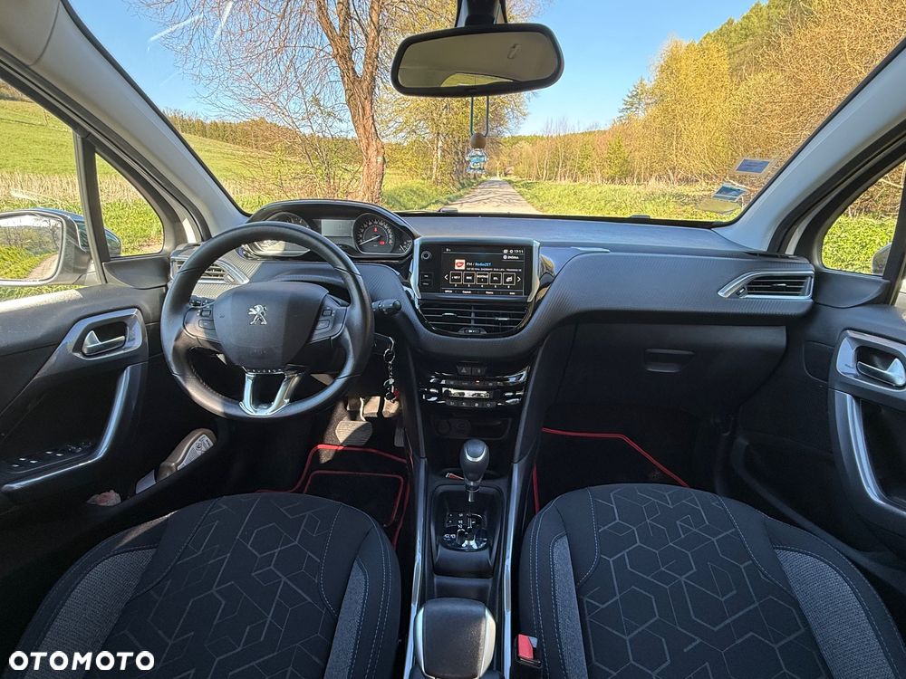 Peugeot 2008 PureTech 110 GPF Stop&Start EAT6 Style - 12