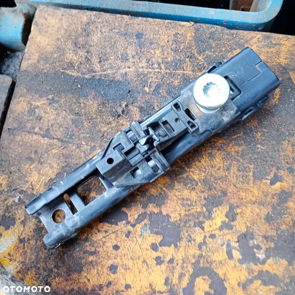 Regulacja pasa bezpieczeństwa golf VII a3 8V 8V0857819 - 1