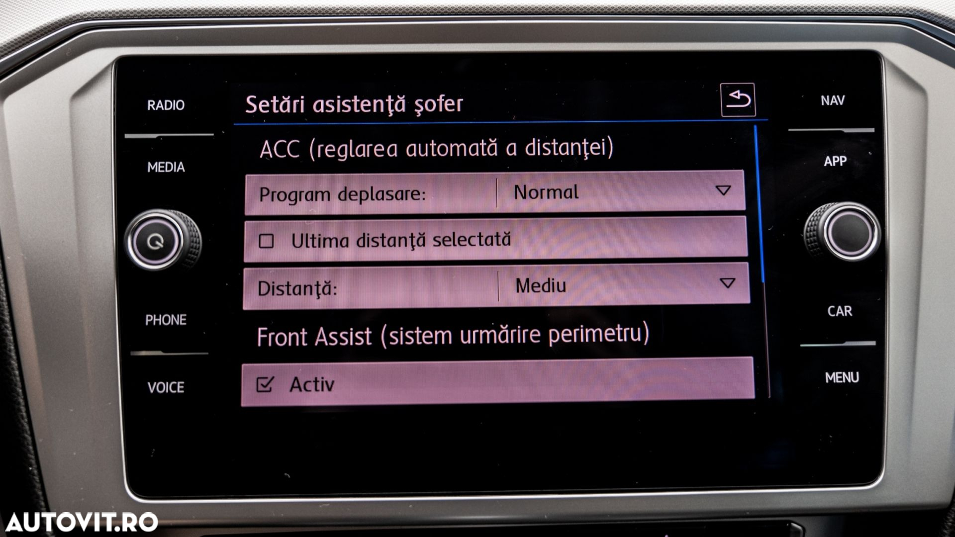 Volkswagen Passat Variant 2.0 TDI SCR DSG Comfortline - 25
