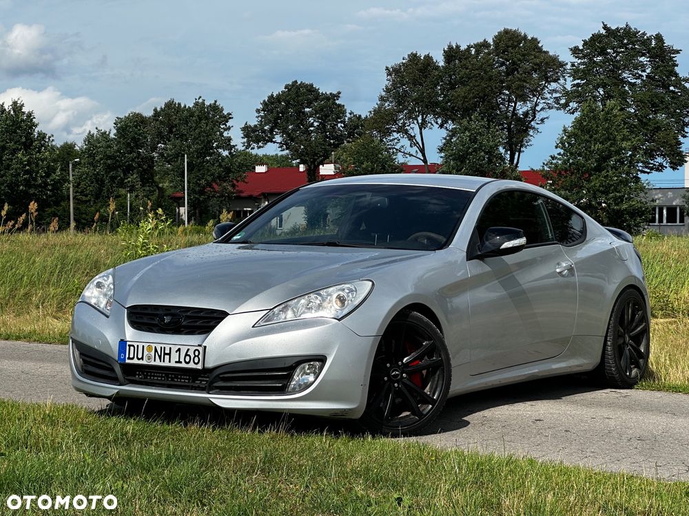 Hyundai Genesis Coupe - 1