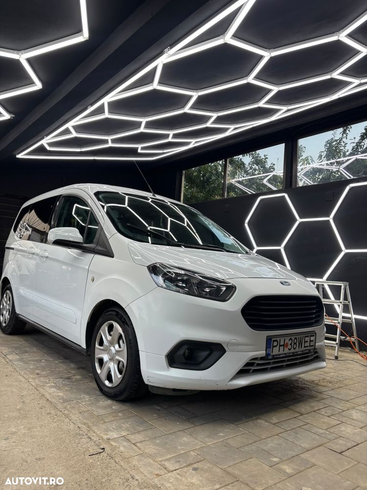 Ford Tourneo Courier 1.5 TDCi Trend - 2