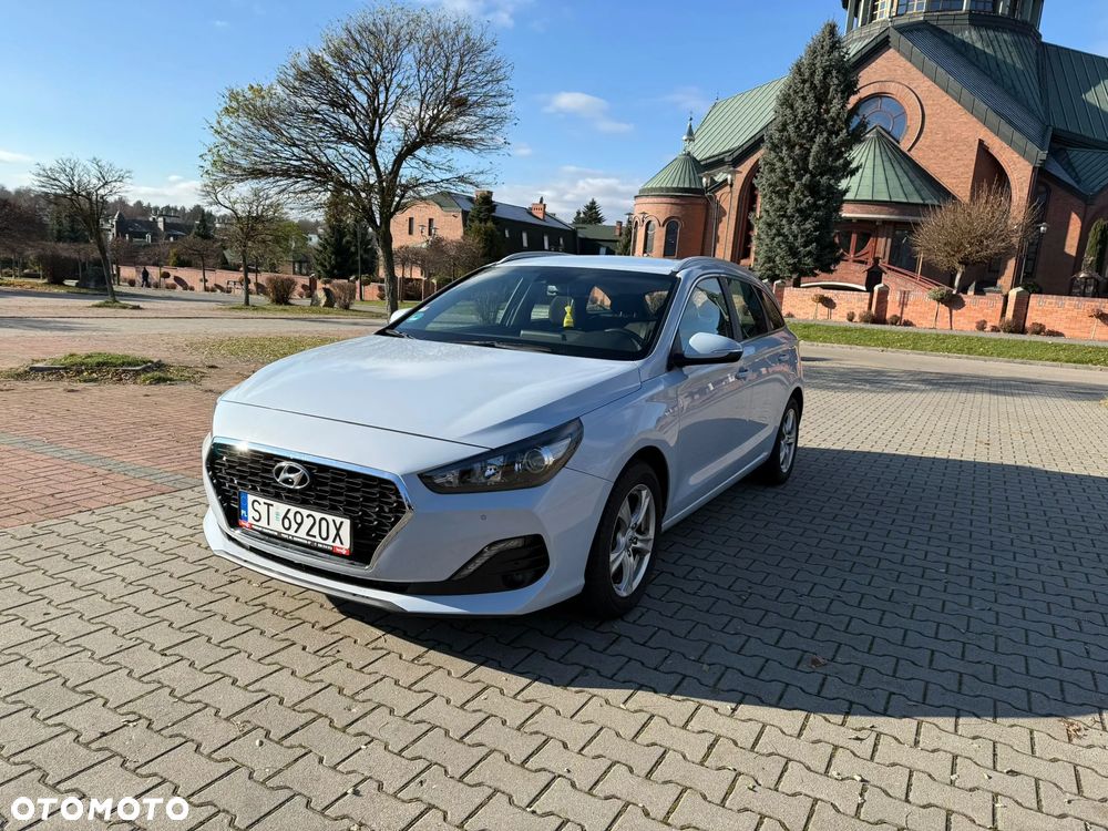 Hyundai i30 1.6 CRDI DCT Passion Plus - 1