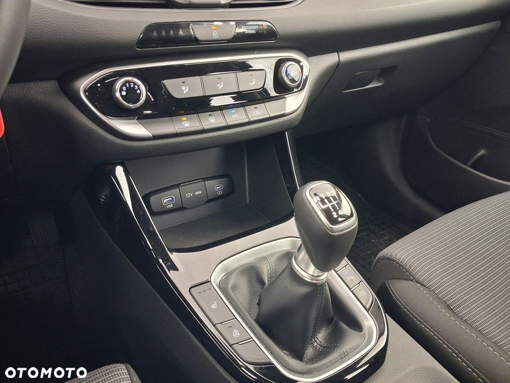 Hyundai i30 1.5 DPI Pure - 13