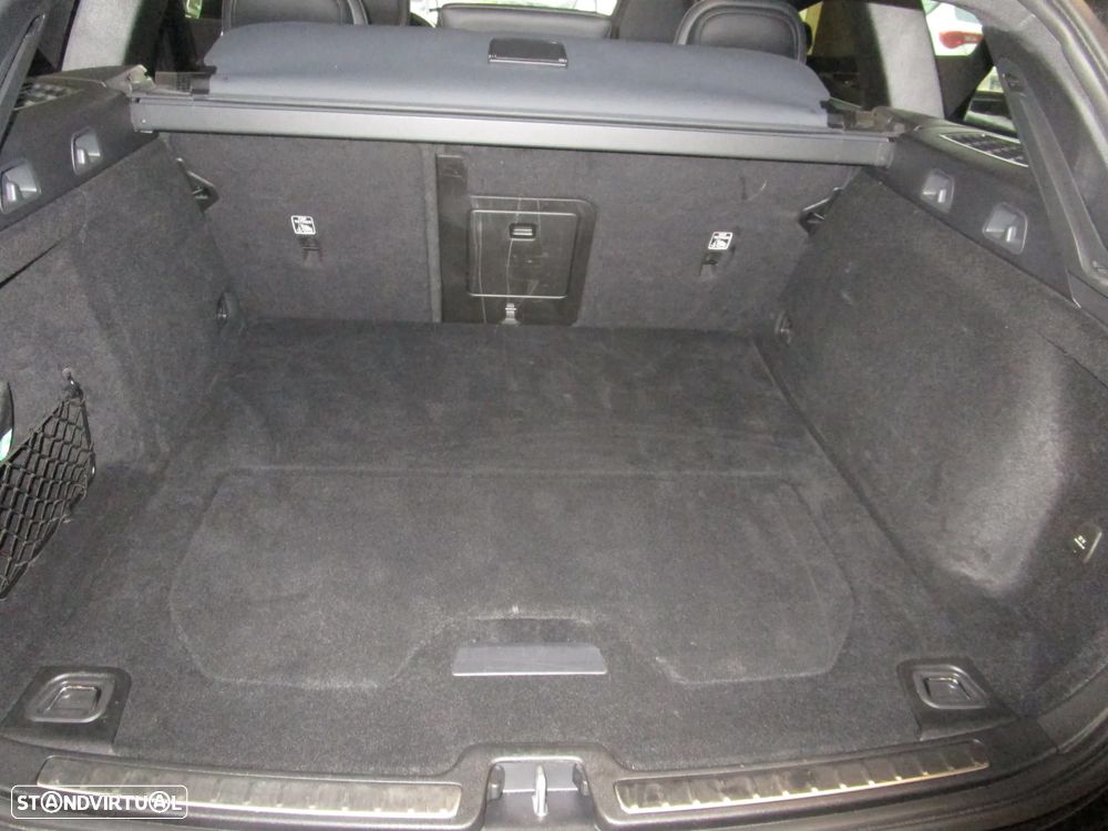 Volvo V60 2.0 D4 R-Design Geartronic - 23