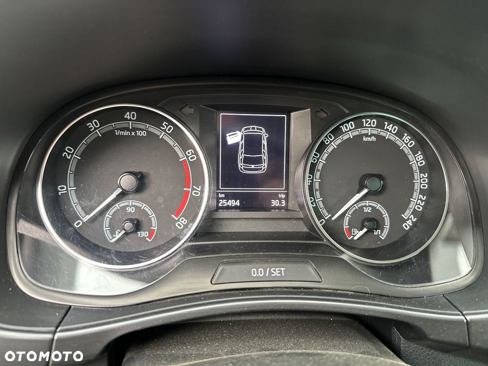 Skoda Fabia 1.0 ScoutLine - 14