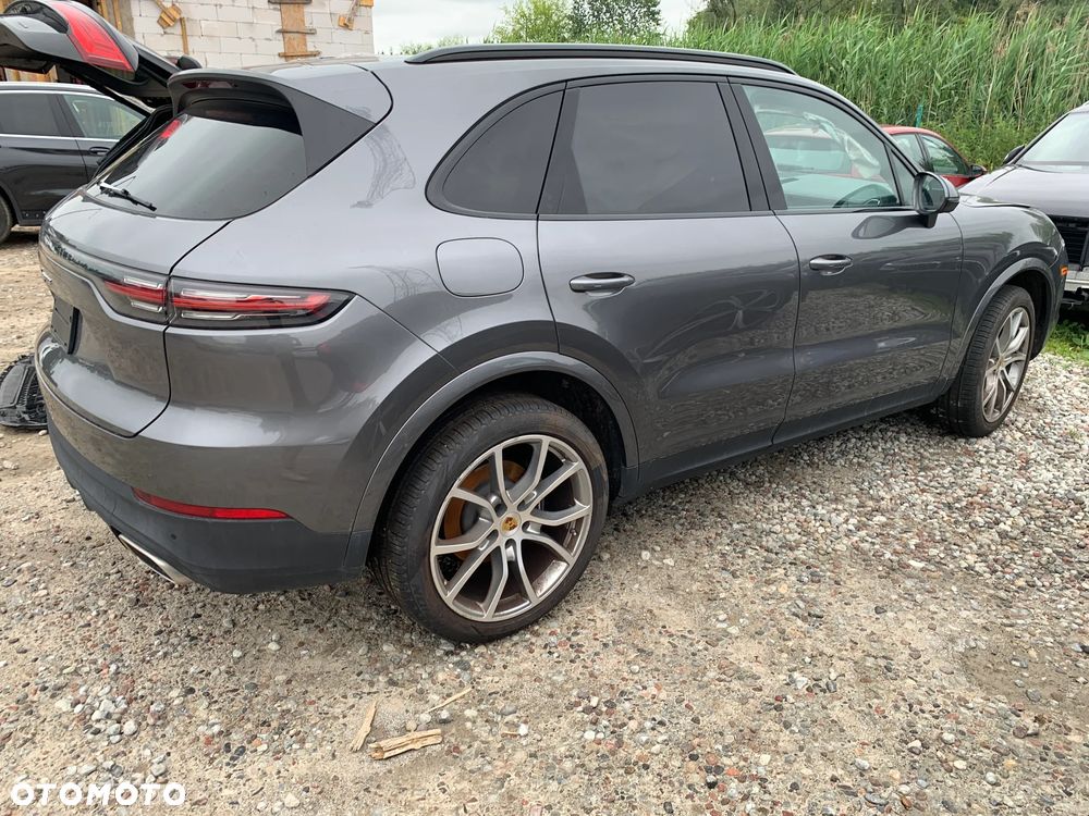 Porsche Cayenne Tiptronic S - 2