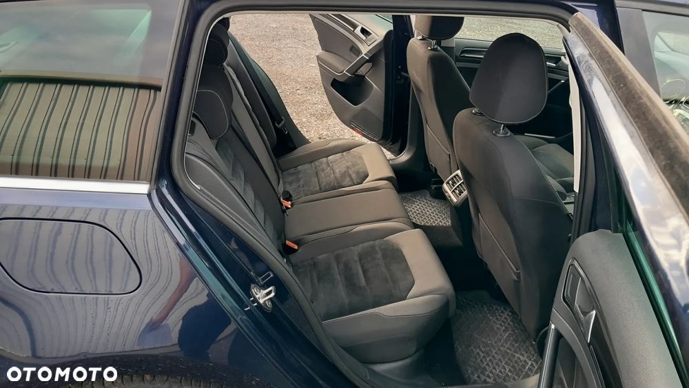 Volkswagen Golf - 14