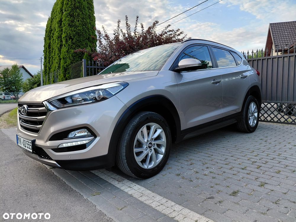 Hyundai Tucson 2.0 CRDI BlueDrive Style 2WD - 2