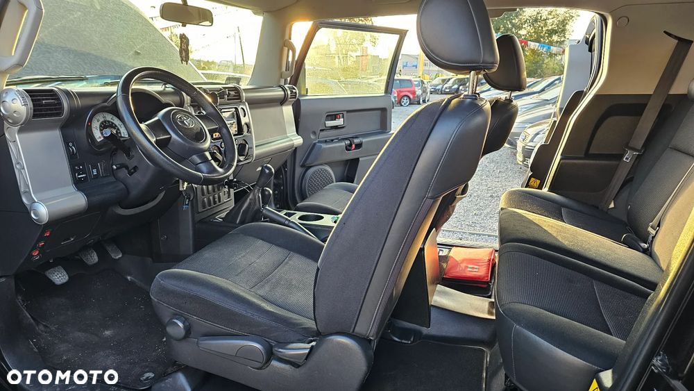 Toyota FJ - 18