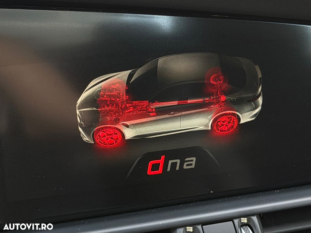 Alfa Romeo Giulia 2.9 V6 Bi-Turbo AT8 Quadrifoglio - 30