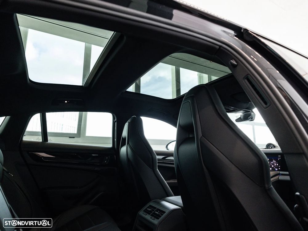 Porsche Panamera - 45