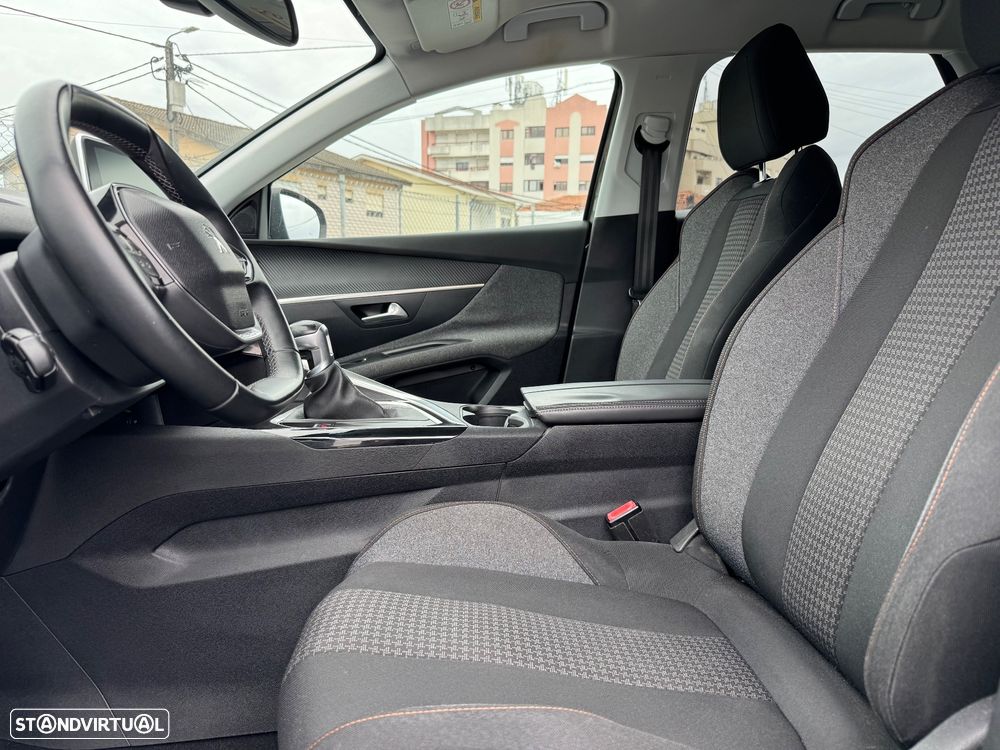 Peugeot 3008 PureTech 130 Stop & Start GPF Allure - 5