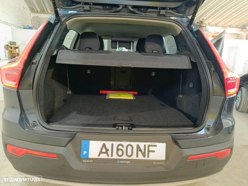 Volvo XC 40 1.5 T2 Momentum Geartronic - 10