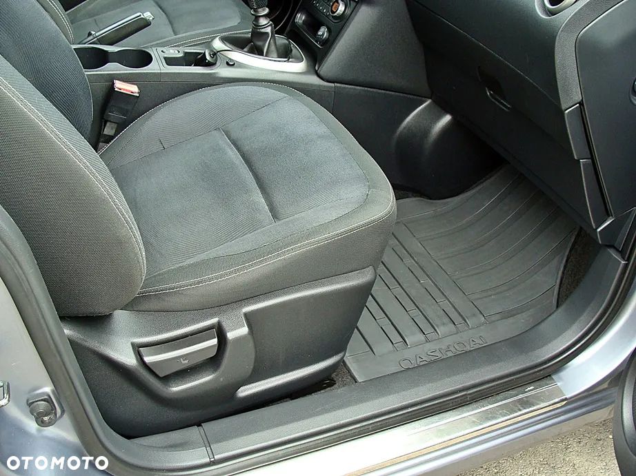 Nissan Qashqai 2.0 Acenta Pack - 12