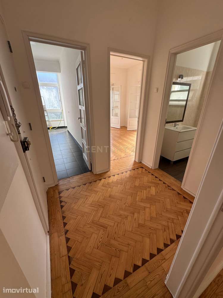 Apartamento T1+1 Renovado em Águas Livres, Amadora - Grande imagem: 2/13