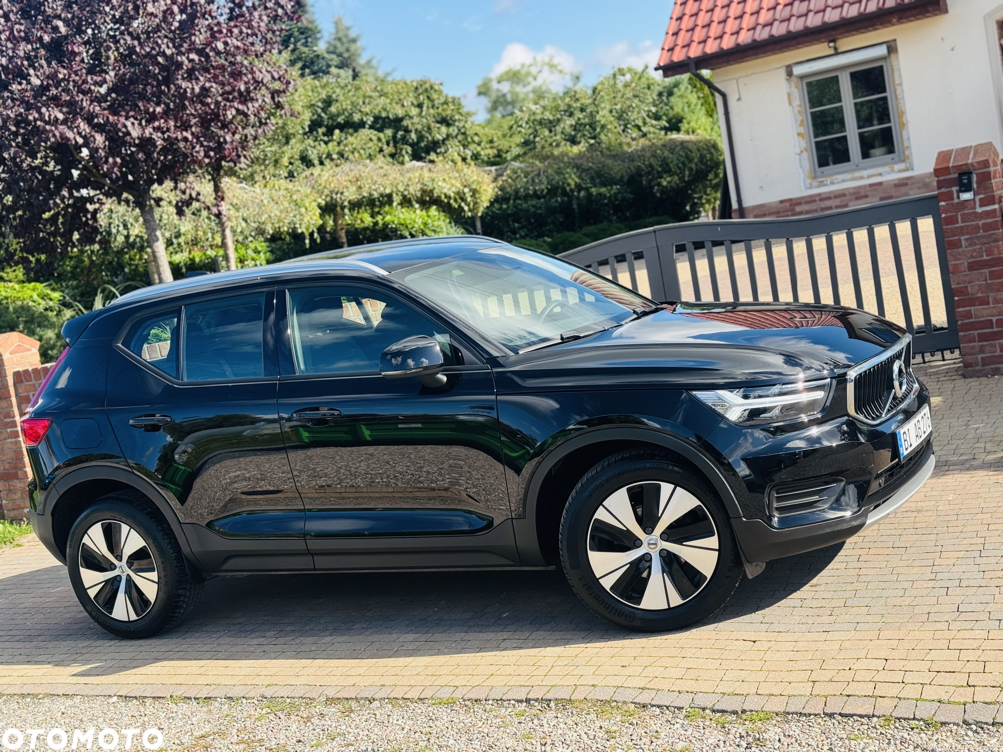 Volvo XC 40 T2 Plus Dark - 24