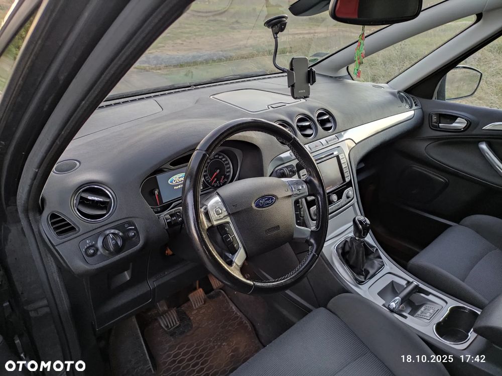 Ford S-Max 2.0 Titanium - 13