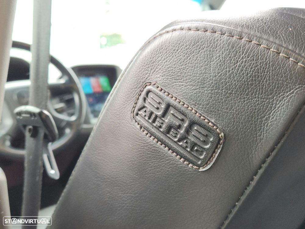 Mitsubishi Pajero 3.2 DI-D GLS ABS+CA+TA - 19