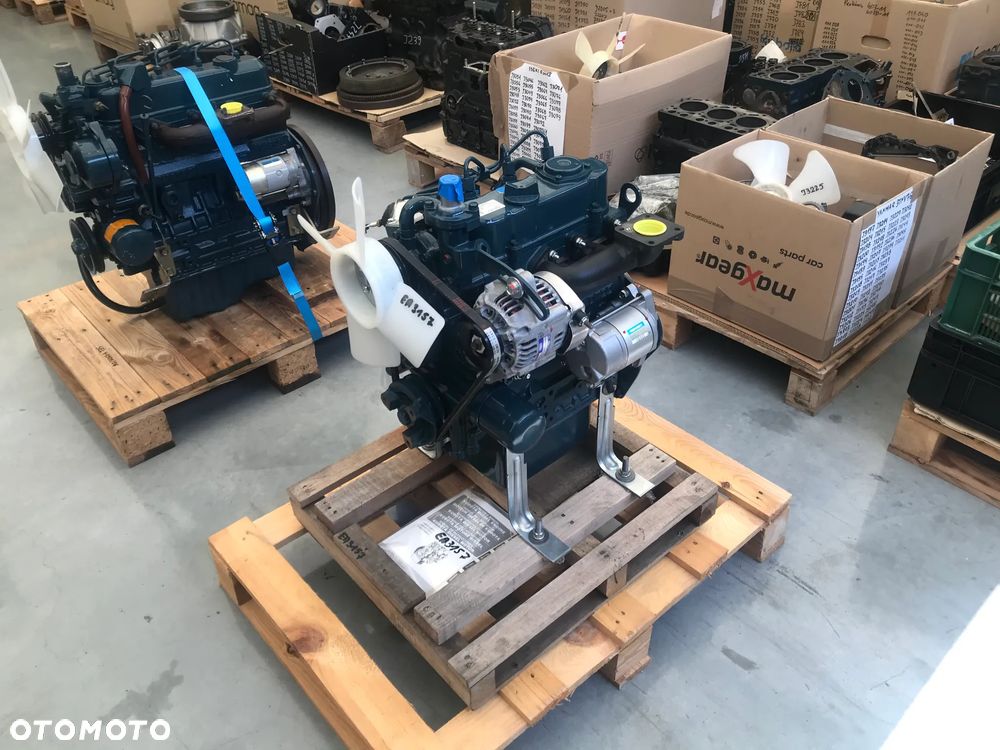 SILNIK KUBOTA D722 14000zł netto - 9