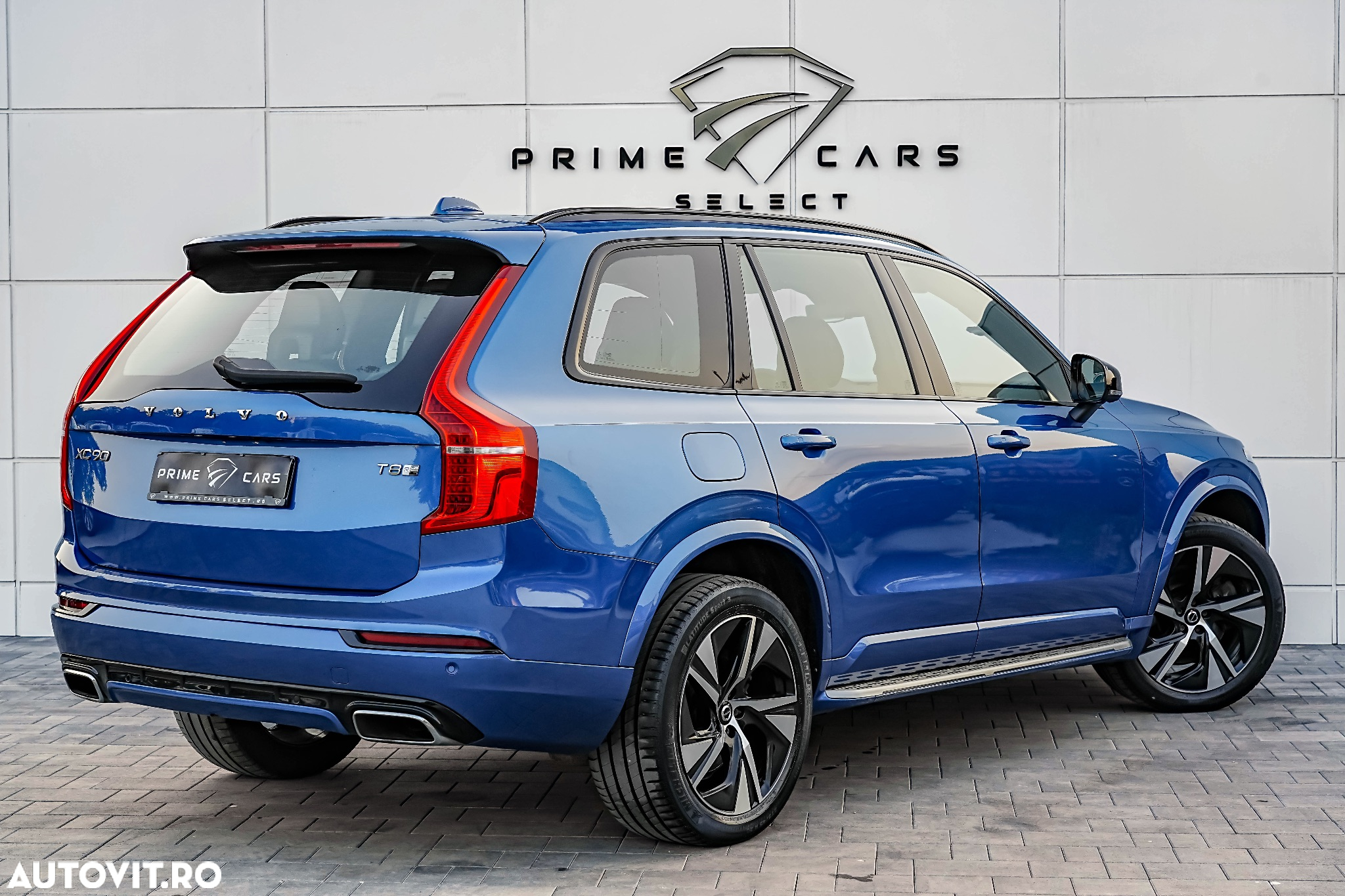 Volvo XC 90 Recharge T8 eAWD R-Design - 4