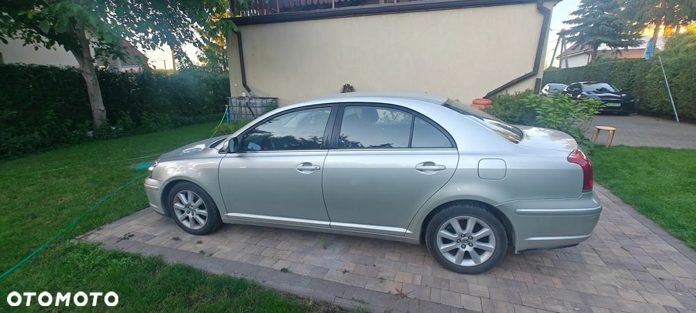 Toyota Avensis 2.0 D-4D Luna - 5