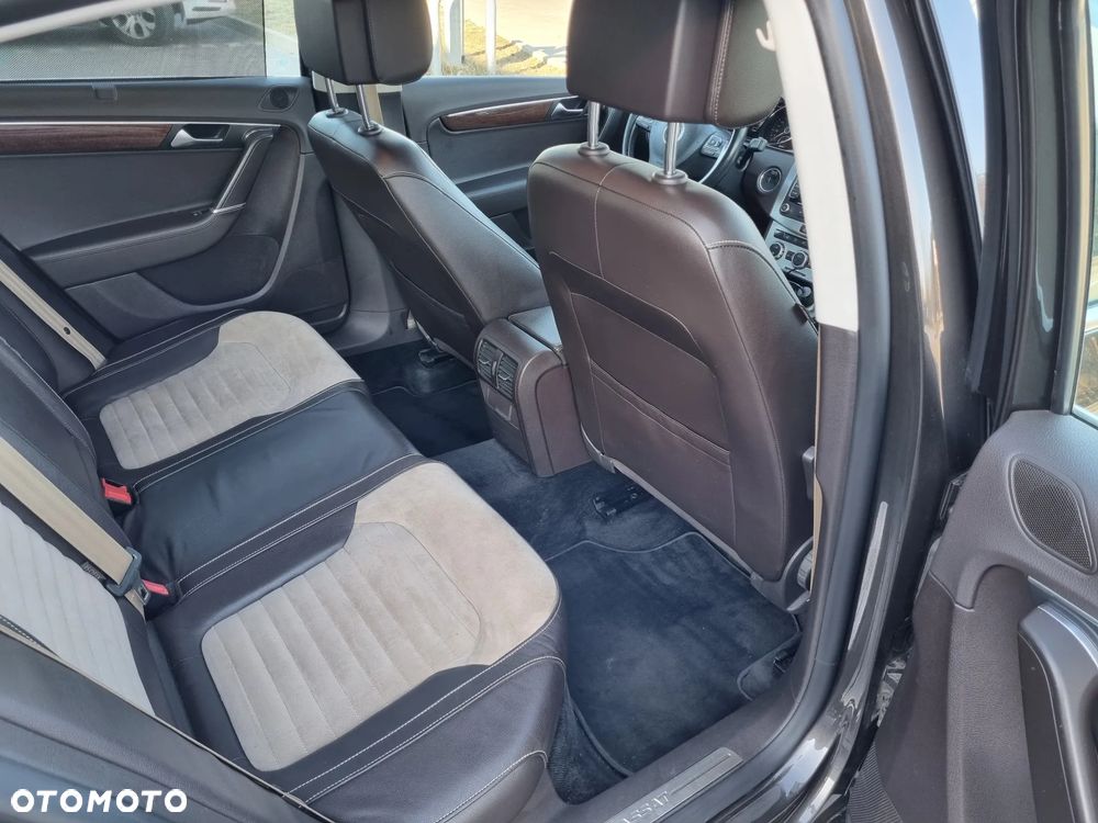 Volkswagen Passat 2.0 TDI Highline - 19