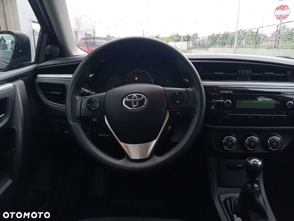 Toyota Corolla - 16