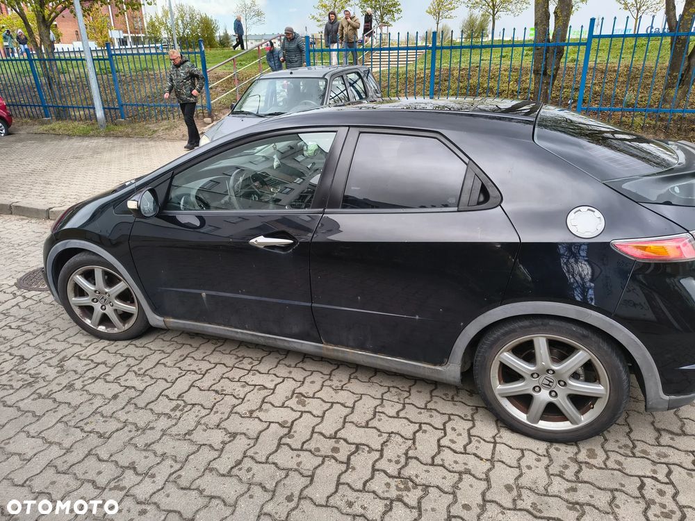 Honda Civic 1.8 Executive - 4