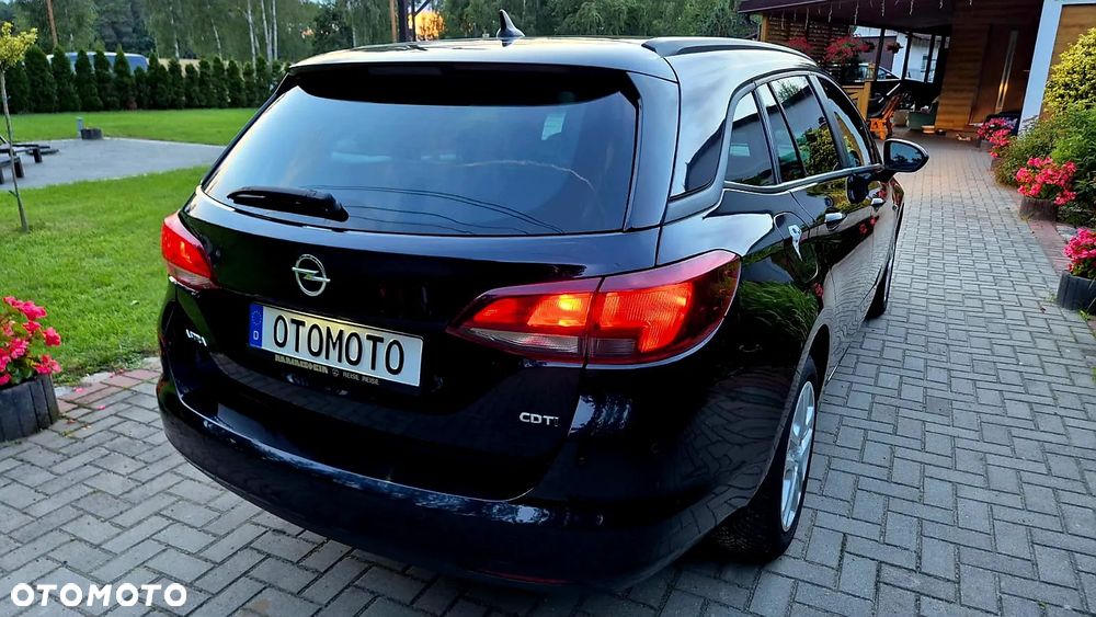 Opel Astra 1.6 CDTI Dynamic - 4