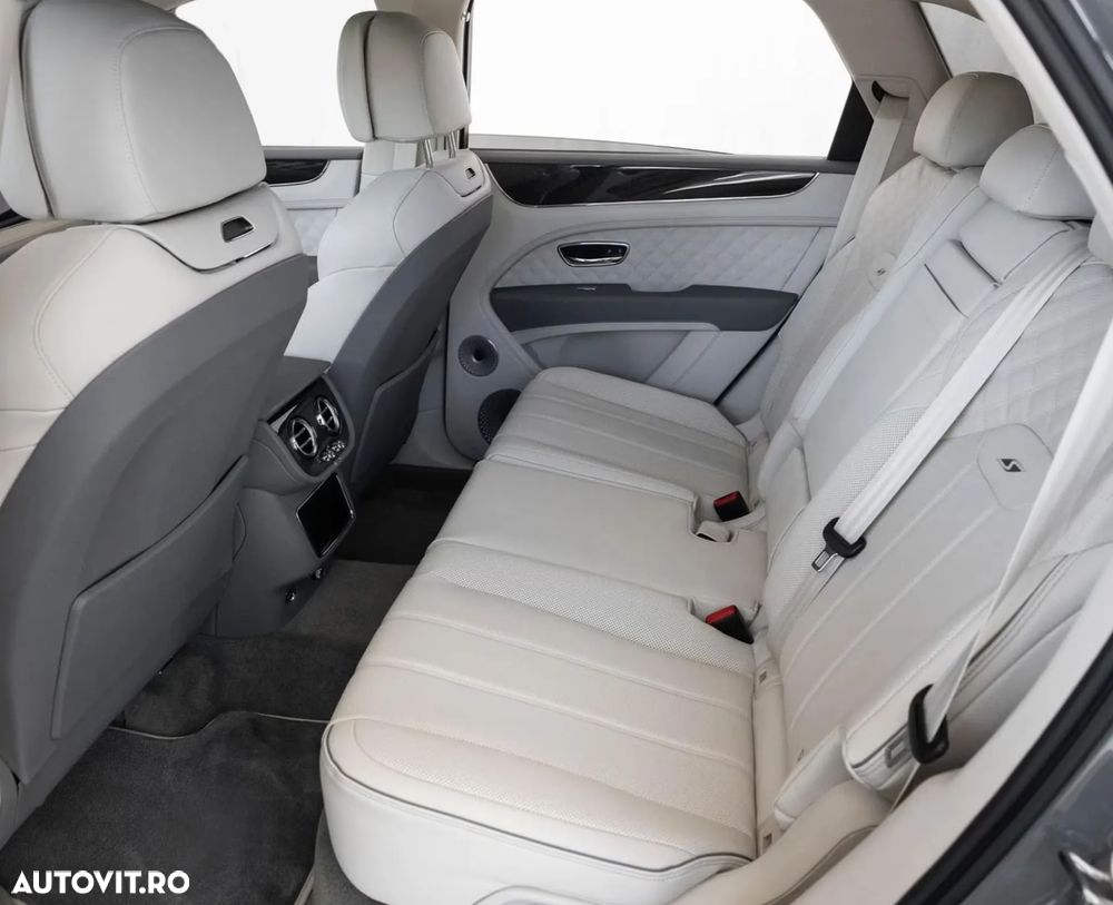 Bentley Bentayga - 12