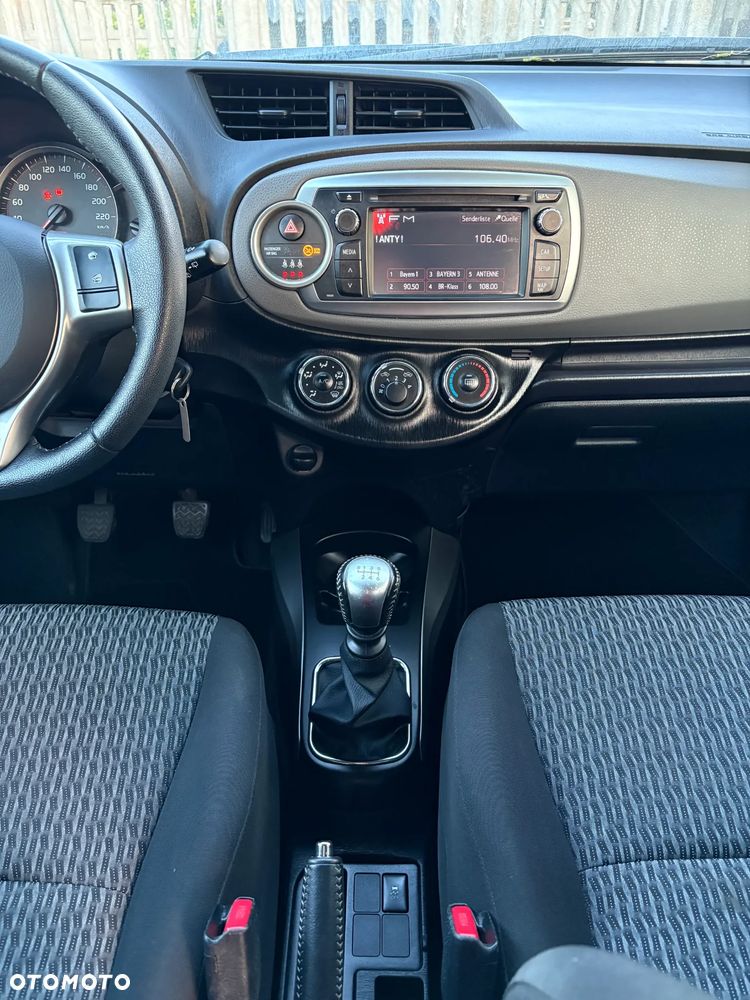 Toyota Yaris - 15