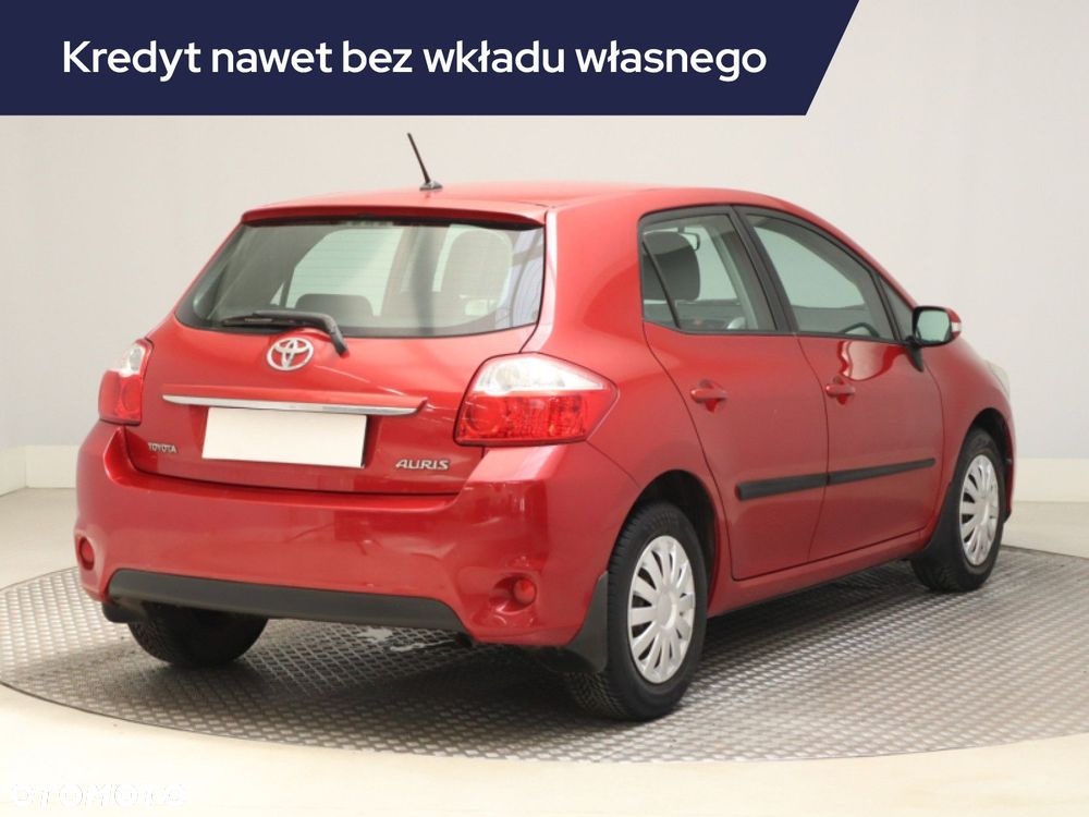 Toyota Auris - 7
