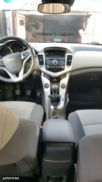 Chevrolet Cruze - 6