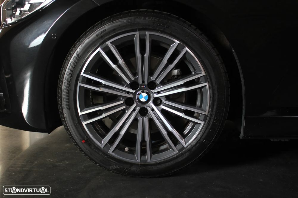 BMW 320 d Touring Pack M Auto - 25