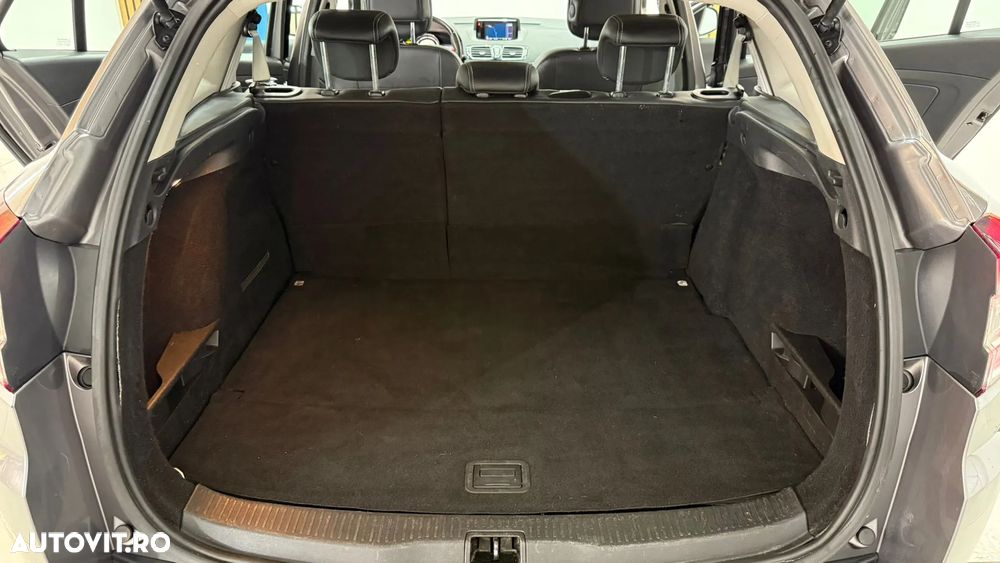 Renault Megane ENERGY dCi 110 Start & Stop Bose Edition - 17