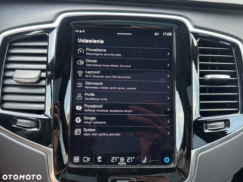 Volvo XC 90 B5 D AWD Ultimate Dark - 24