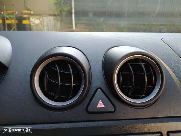 Saida Ar Central / Difusor Ford Fiesta V (Jh_, Jd_) - 1