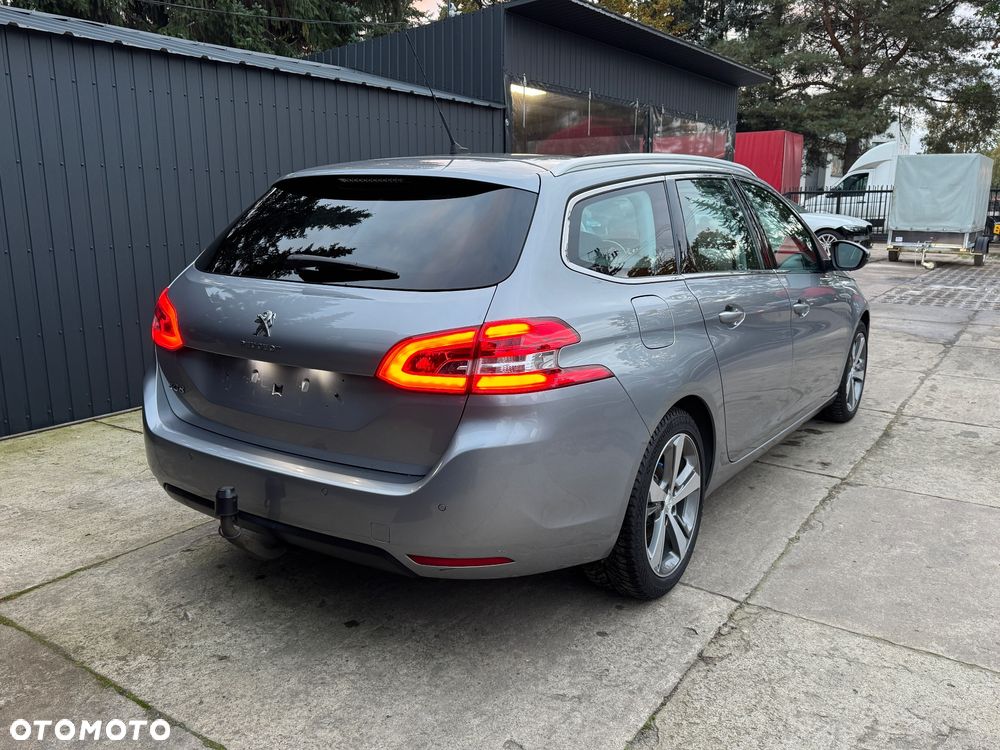 Peugeot 308 BlueHDi FAP 150 Stop&Start Automatik Allure - 5