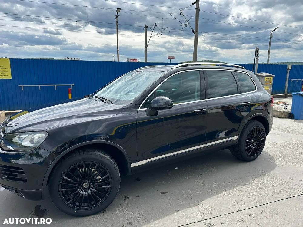 Volkswagen Touareg - 2