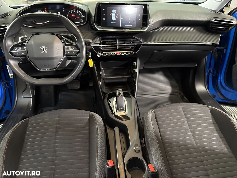 Peugeot 2008 - 10