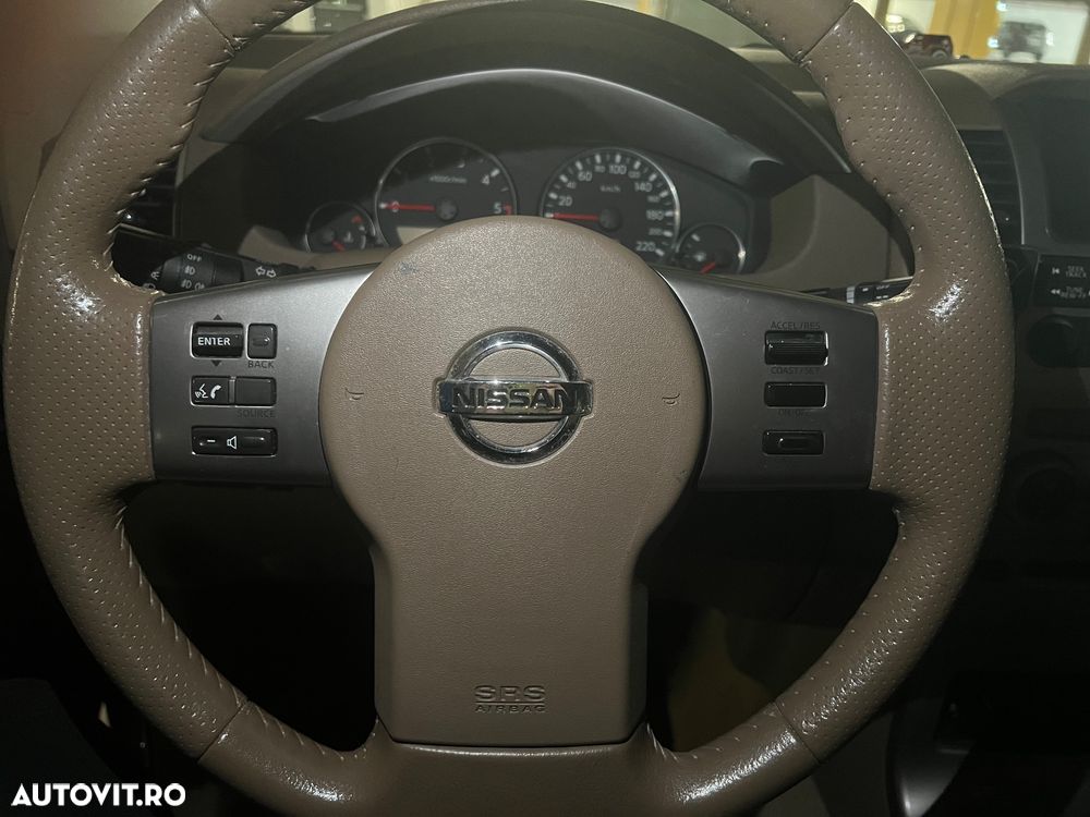 Nissan Pathfinder - 17