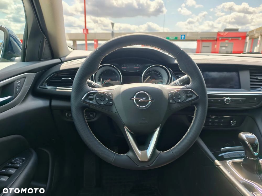 Opel Insignia 1.5 T Enjoy S&S - 13