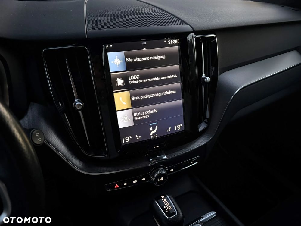 Volvo XC 60 D5 SCR AWD R-Design - 17