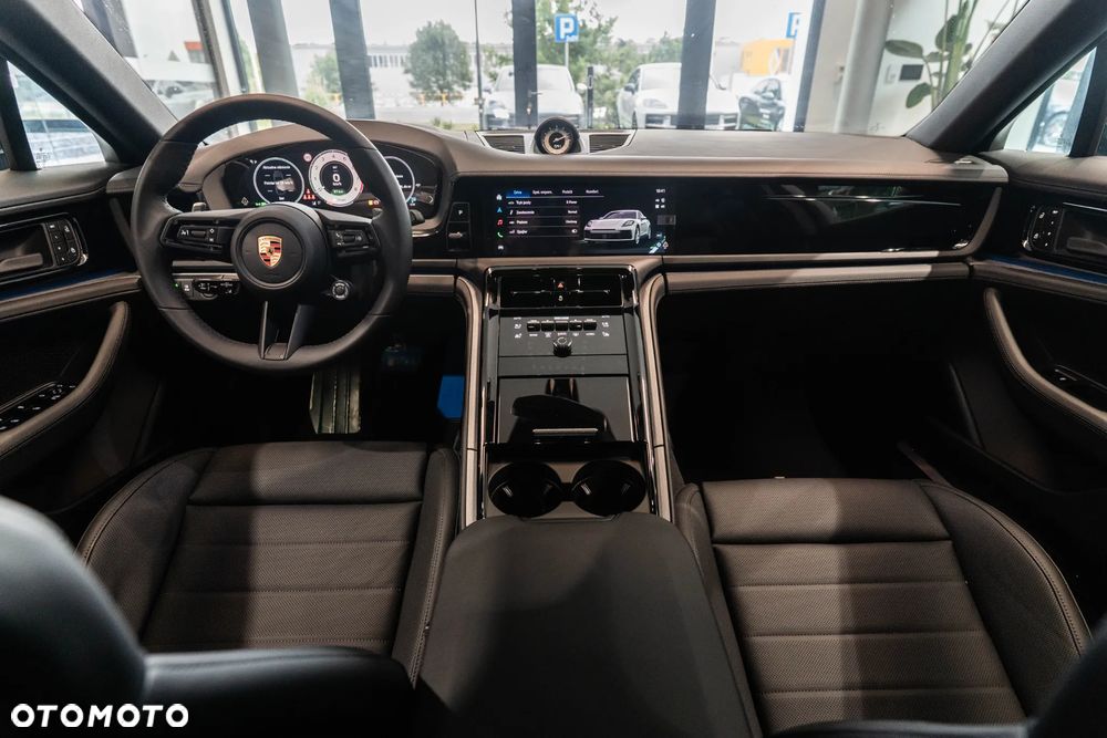Porsche Panamera - 11