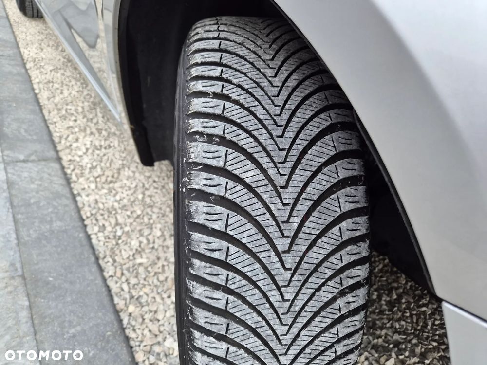 Chevrolet Cruze - 29