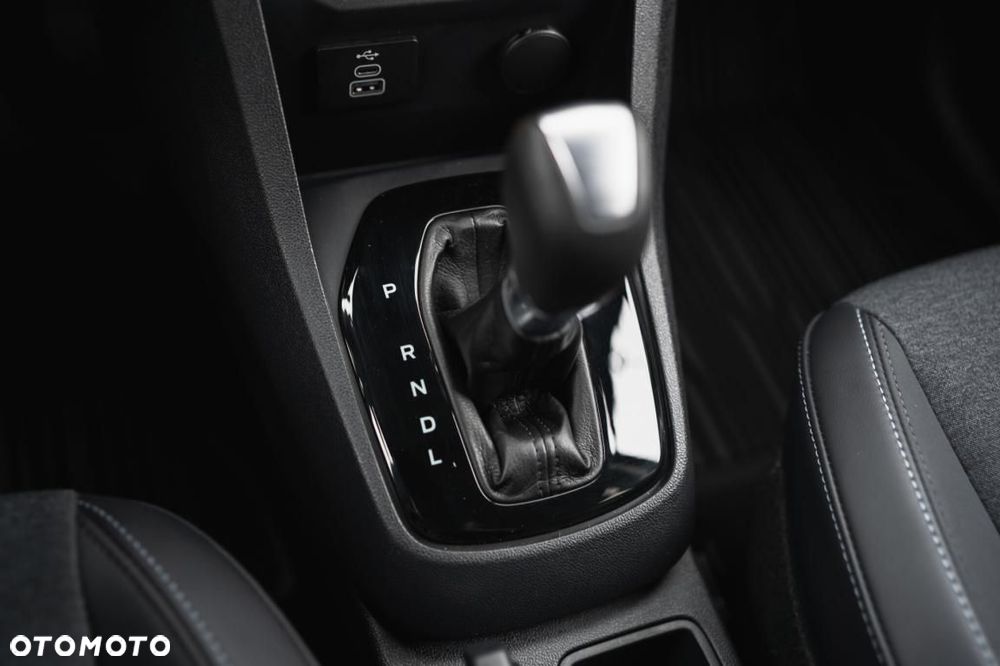 Ford Tourneo Courier - 25