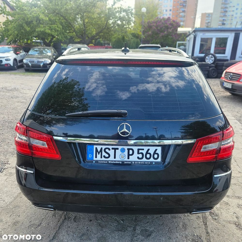 Mercedes-Benz Klasa E 350 CDI DPF BlueEFFICIENCY 7G-TRONIC Avantgarde - 11