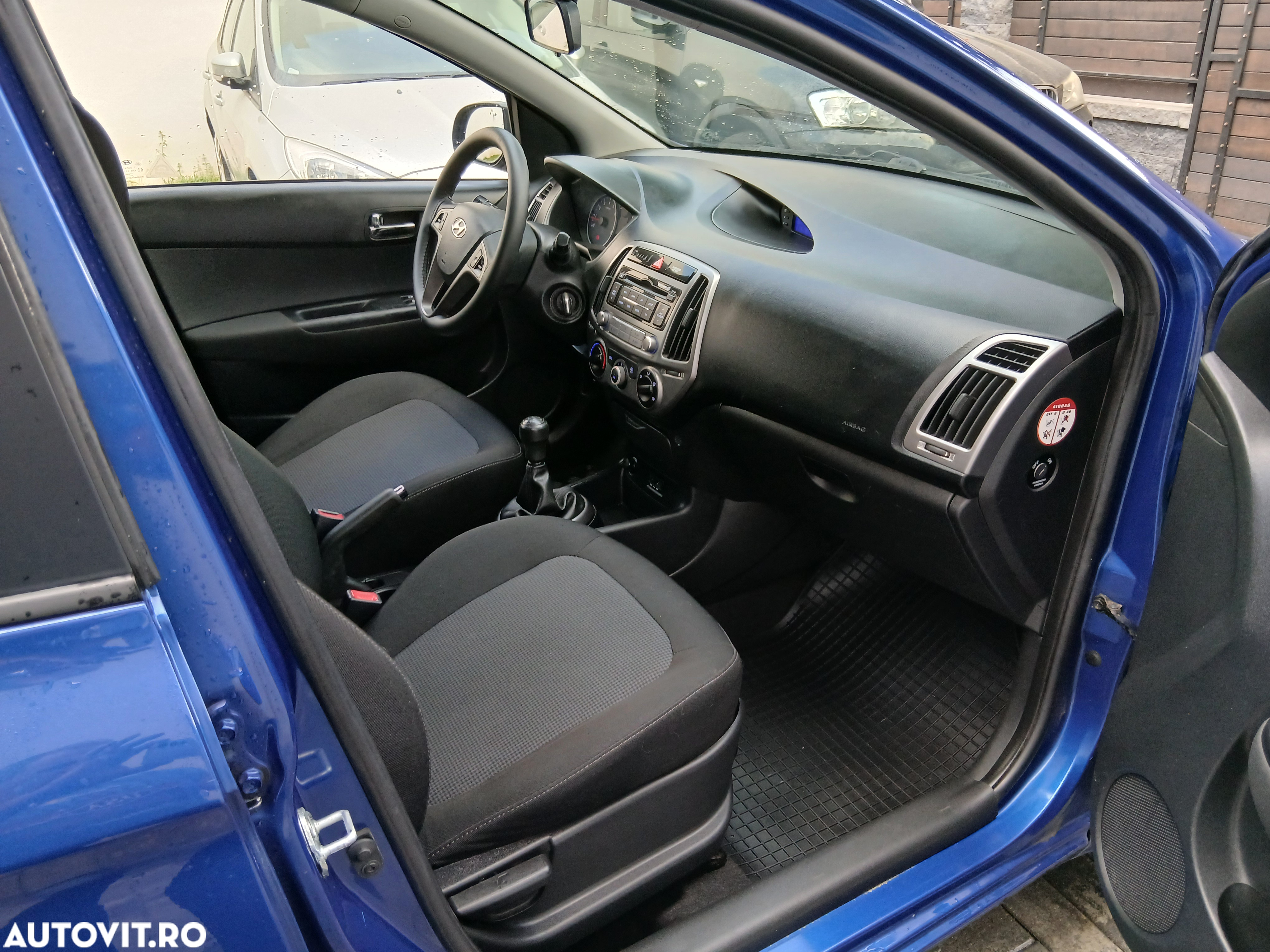Hyundai i20 1.2 Trend - 4