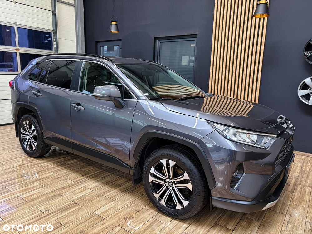 Toyota RAV4 - 6