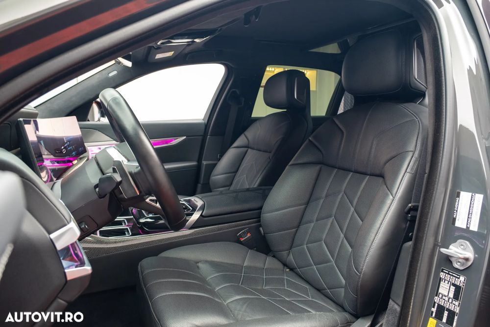 BMW Seria 7 750e xDrive - 31